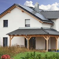 Exclusives Kniestockhaus mit Terrassenueberdachung in Bad Staffelstein
